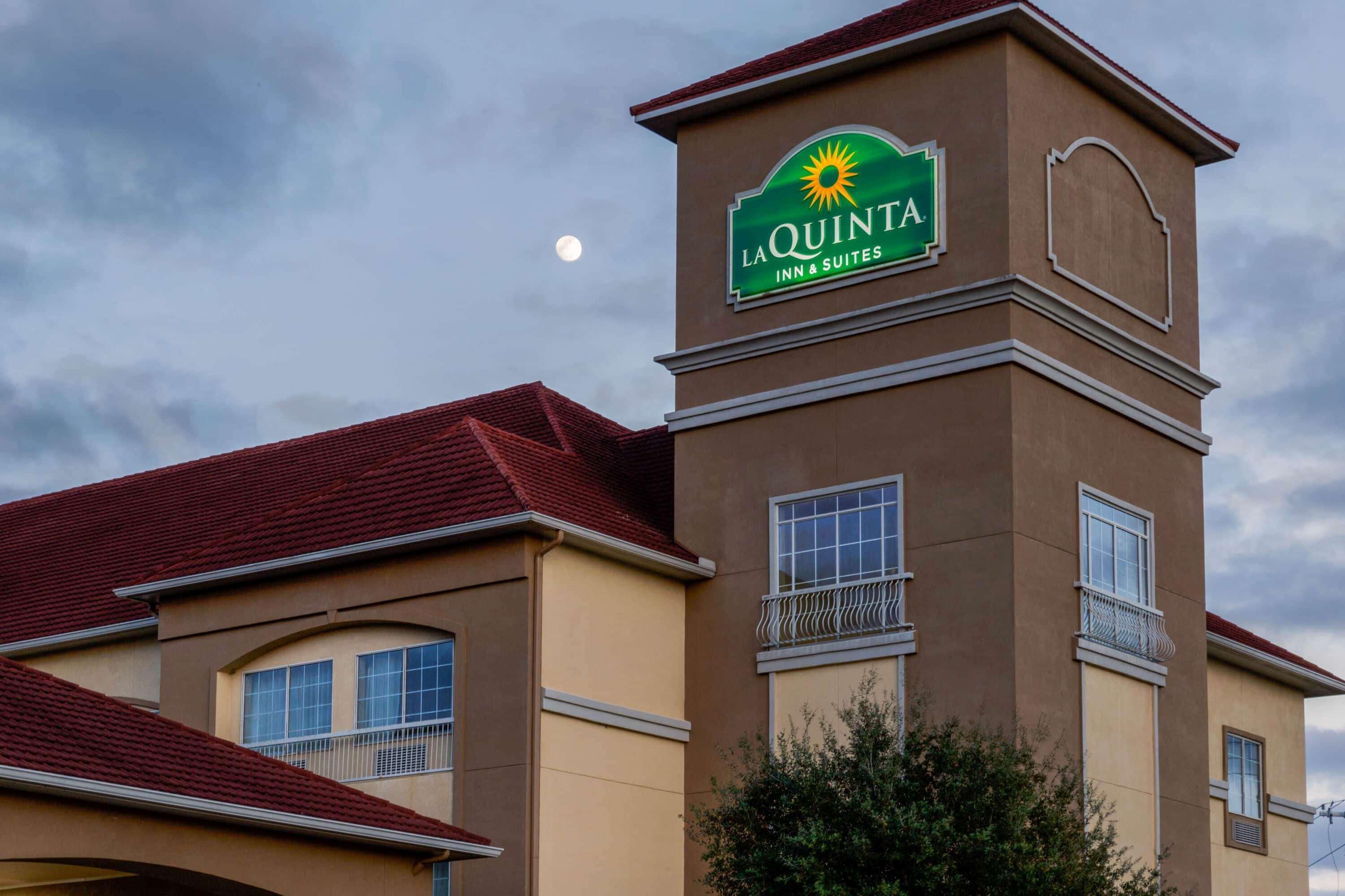 La Quinta By Wyndham Angleton Otel Dış mekan fotoğraf