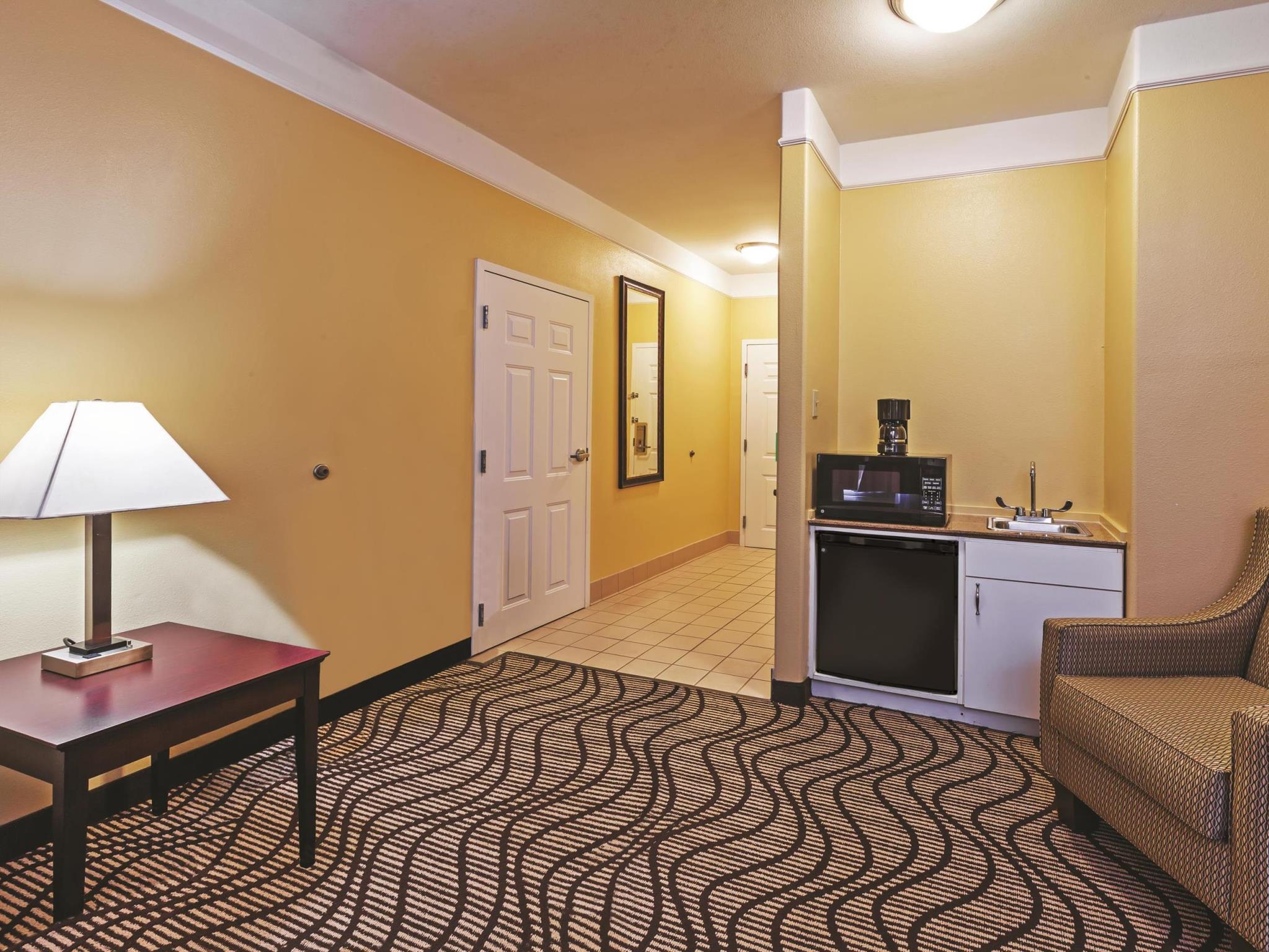 La Quinta By Wyndham Angleton Otel Dış mekan fotoğraf