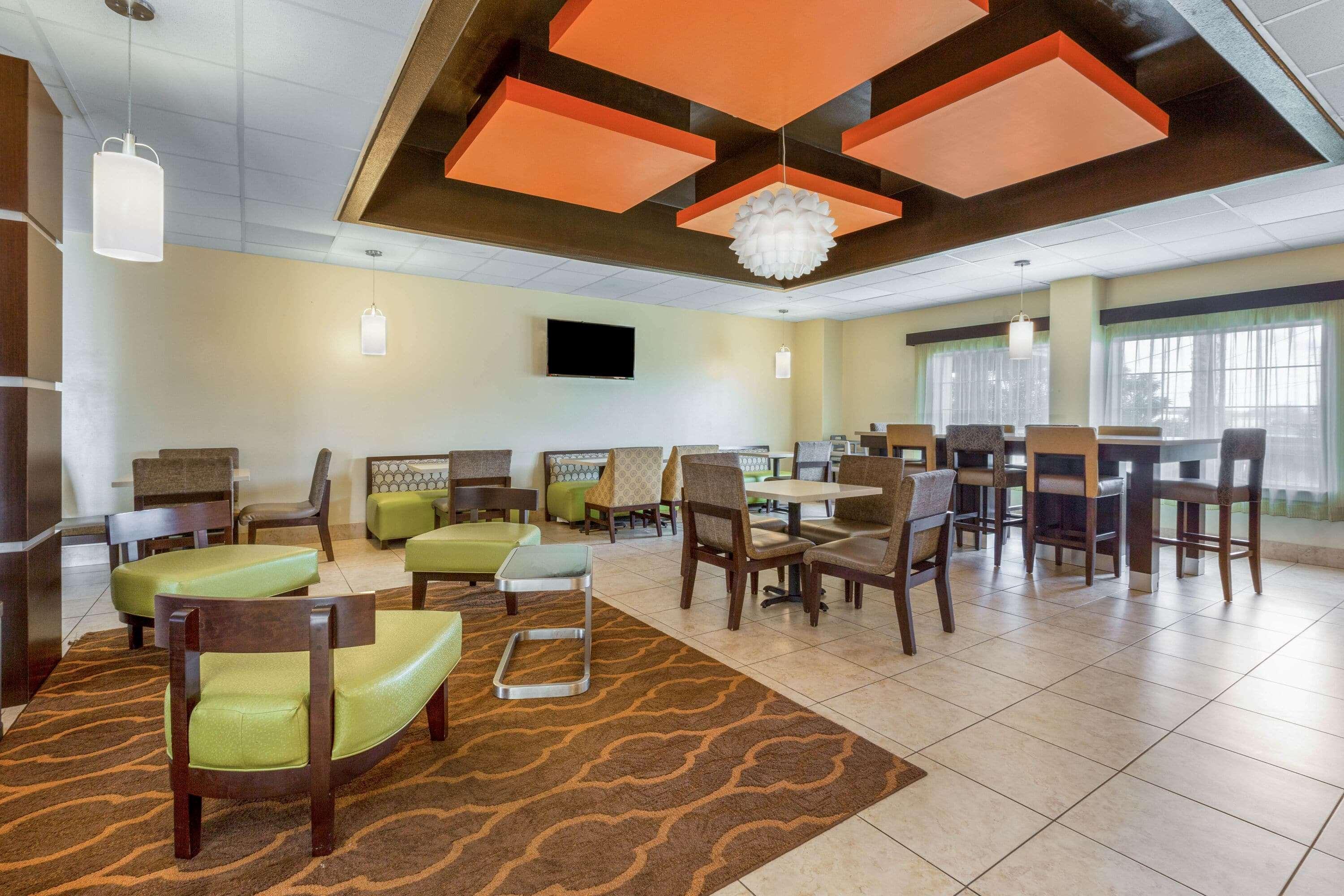 La Quinta By Wyndham Angleton Otel Dış mekan fotoğraf