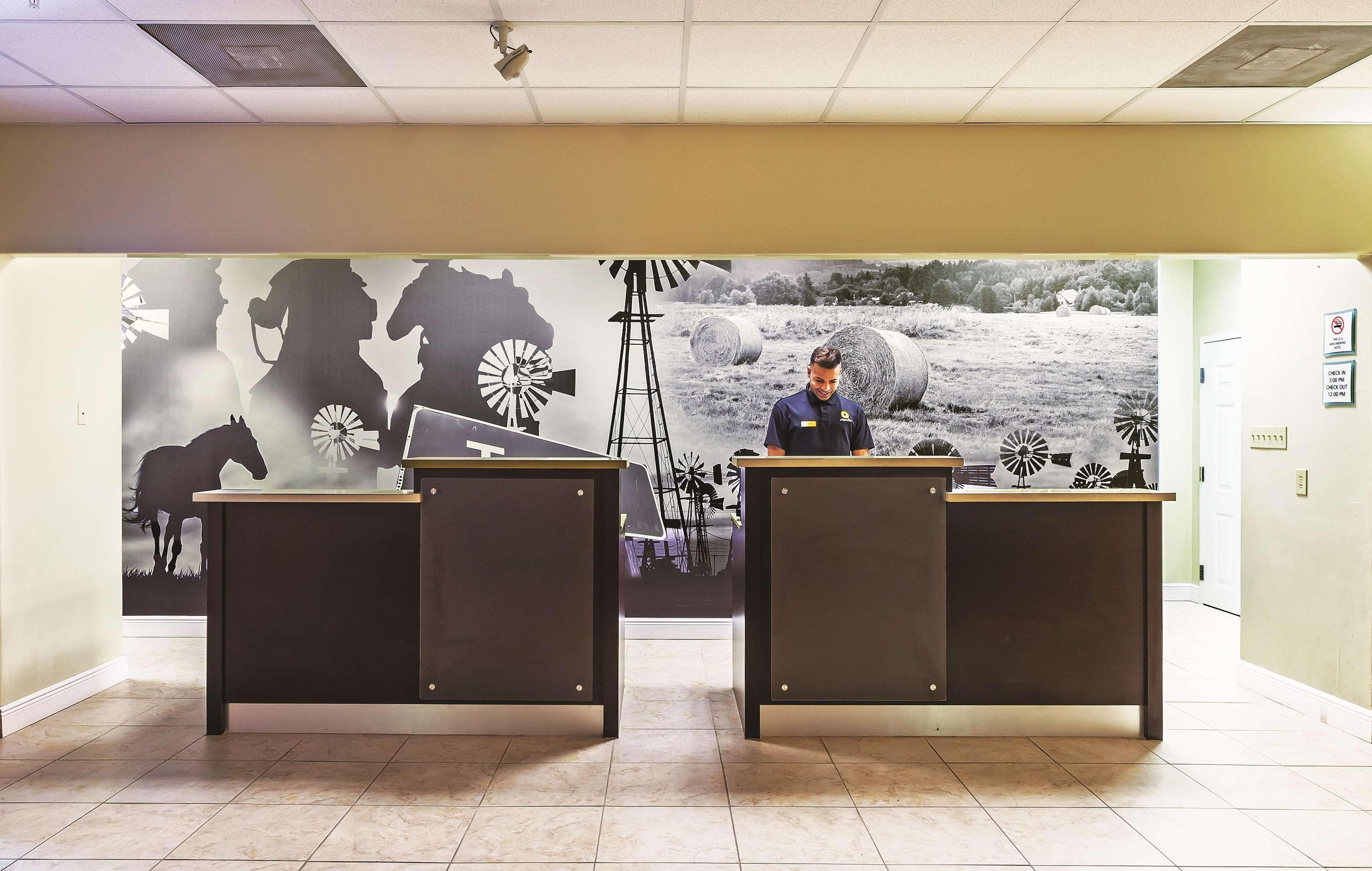 La Quinta By Wyndham Angleton Otel Dış mekan fotoğraf