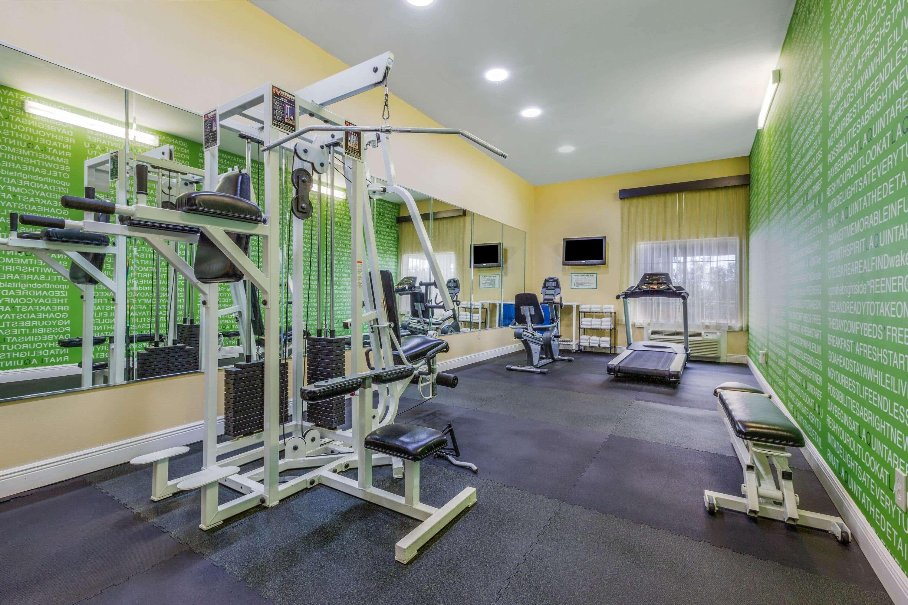 La Quinta By Wyndham Angleton Otel Dış mekan fotoğraf